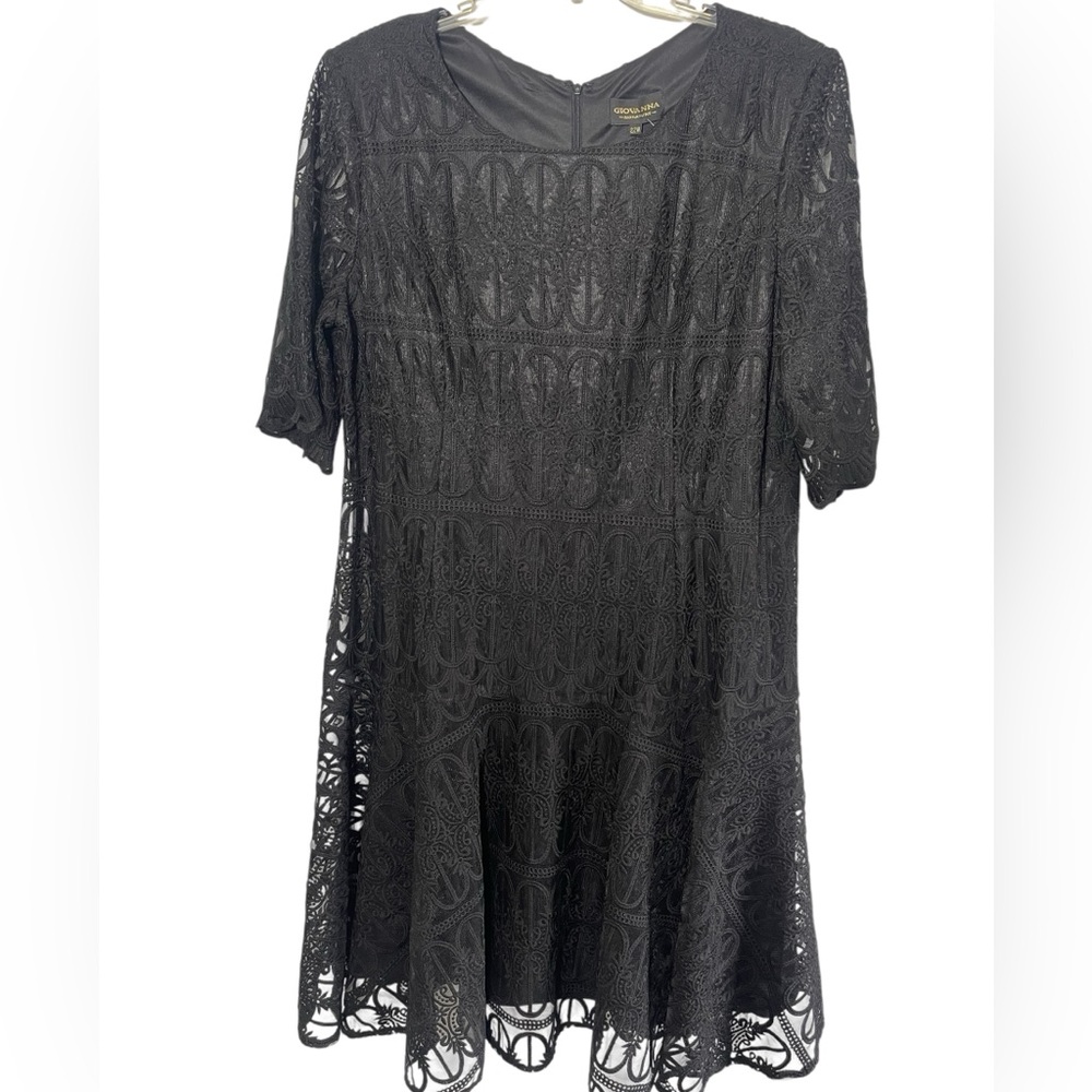 Giovanna Signature Embroidery Luxurious
Lace Black Dress Size 22W - Picture 3 of 9